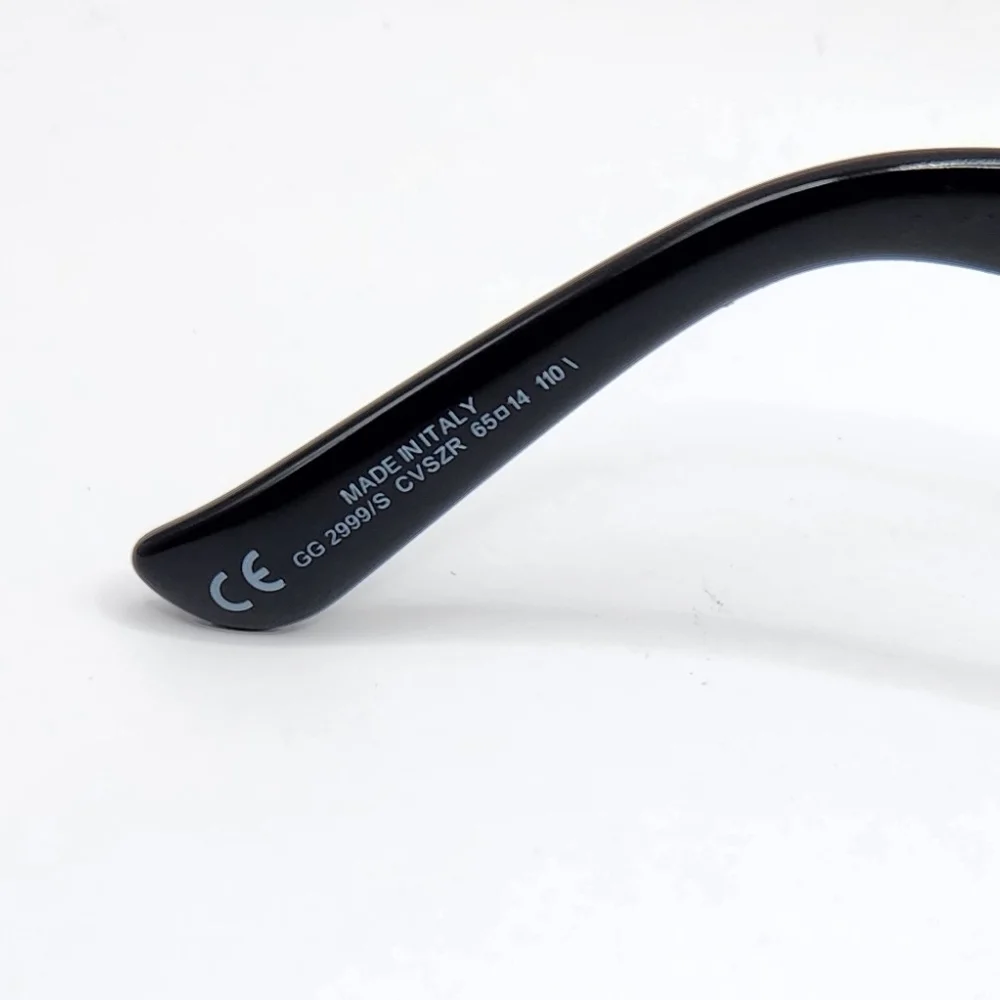 Gucci Women's Black Sunglasses - Picture 7 of 11